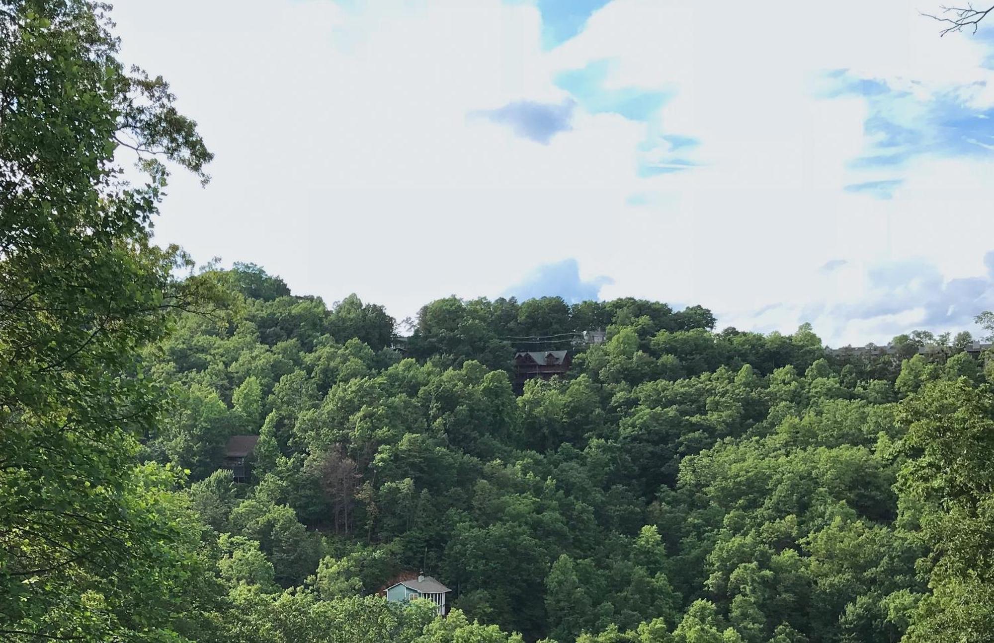 Mtn Chalet: Hot Tub, Sauna, Fireplace, Arcade Games, Mountain Views Chalet Gatlinburg